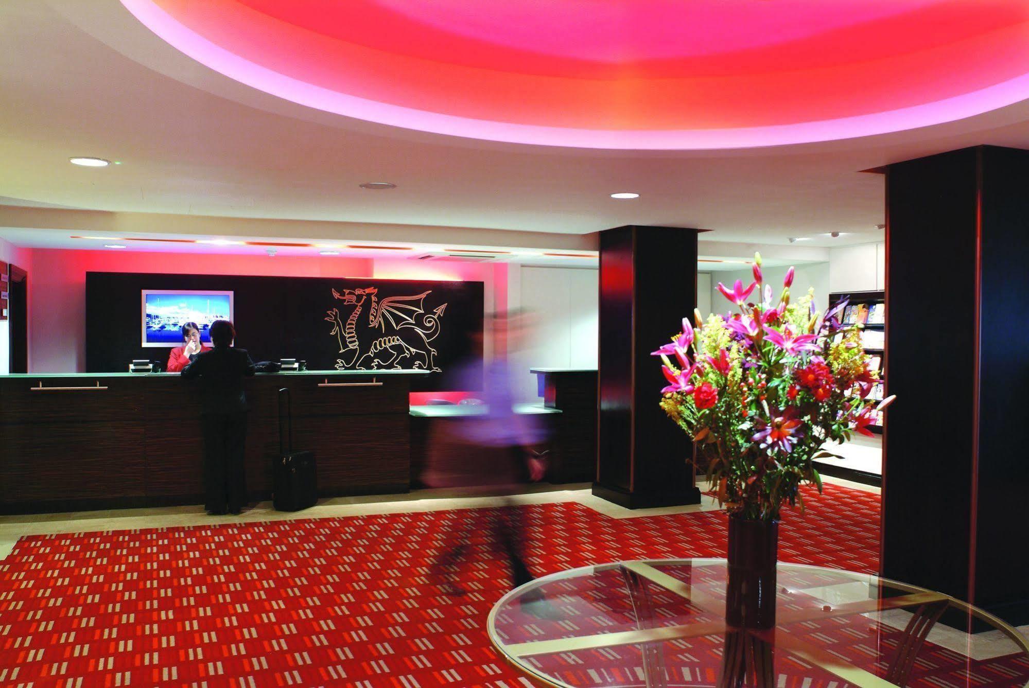 The Dragon Hotel Swansea Exterior foto